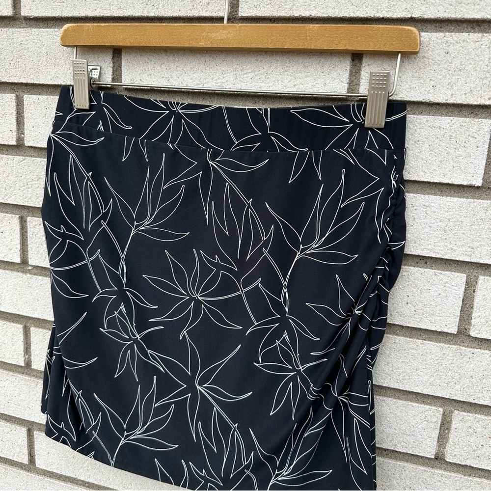 Carve Designs Suzanne Swim Beach Skirt South Point Black White Print - Picture 6 of 8